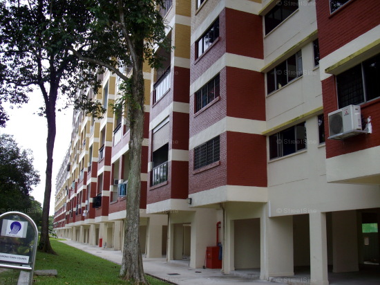 Blk 409 Jurong West Street 42 (Jurong West), HDB 4 Rooms #409932